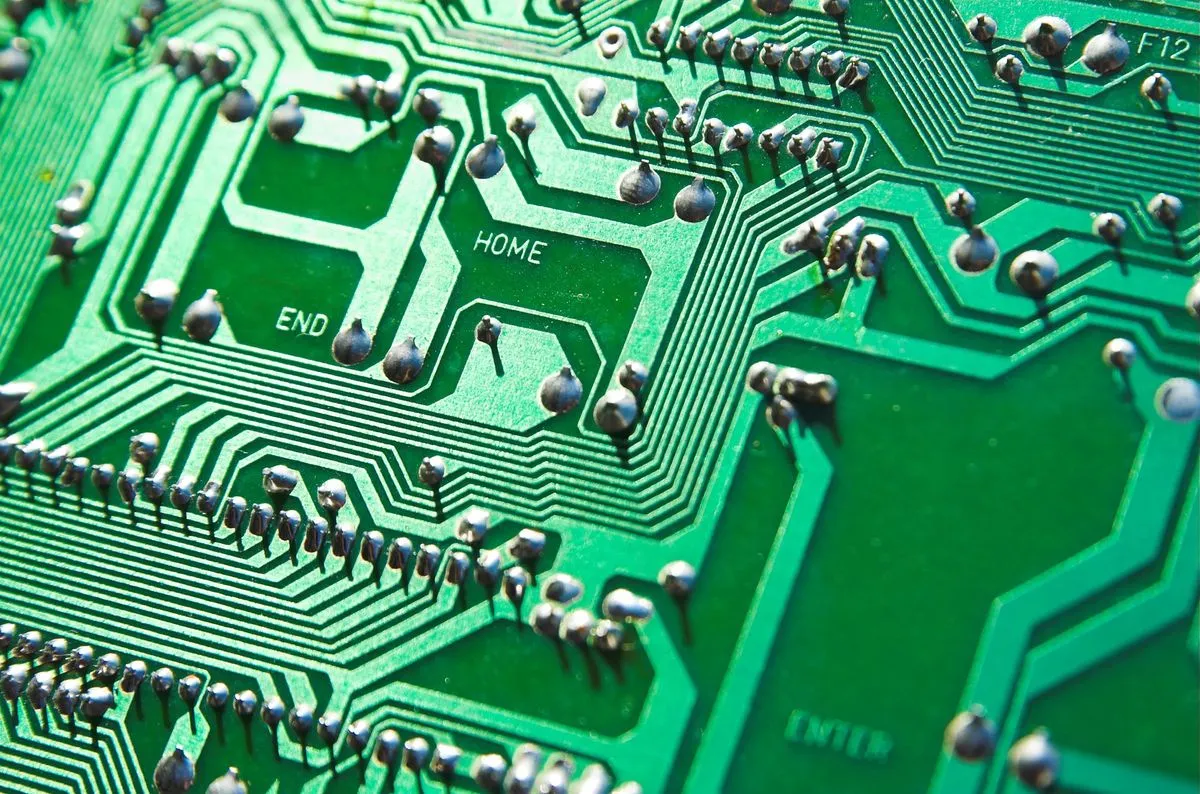 PLM agile pour le hardware : comment les équipes modernes refusent l'arbitrage vitesse vs rigueur