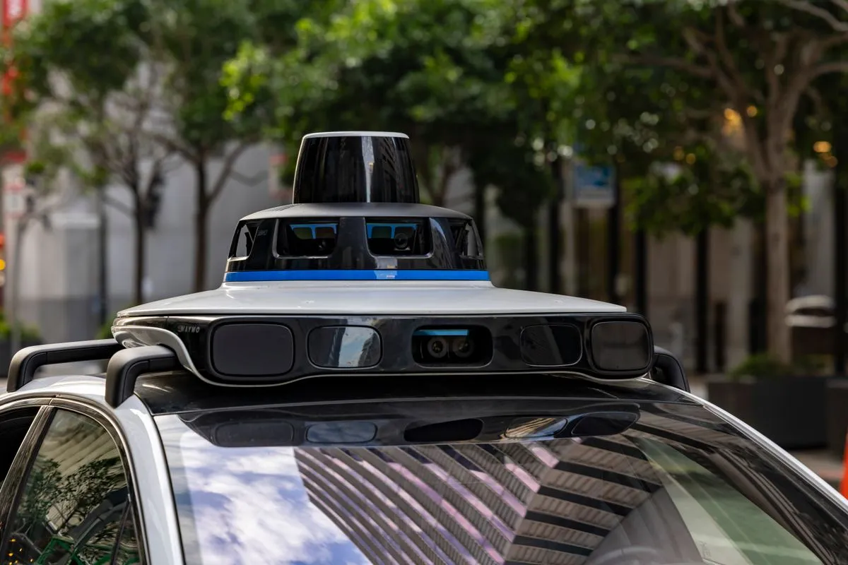 Autonomous Vehicle Hardware Safety Architecture: Lessons from SOTIF and ISO 21448
