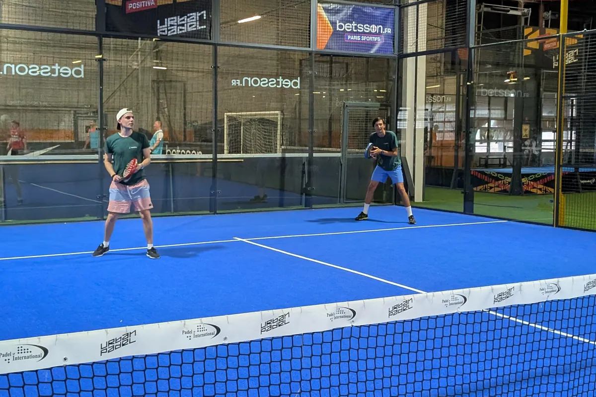 Session padel avec l'équipe